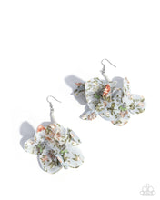 Load image into Gallery viewer, Flourishing Fantasia - Green Earring
