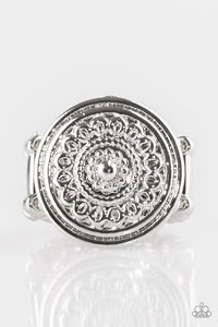 Seasonal Shine - Silver Ring