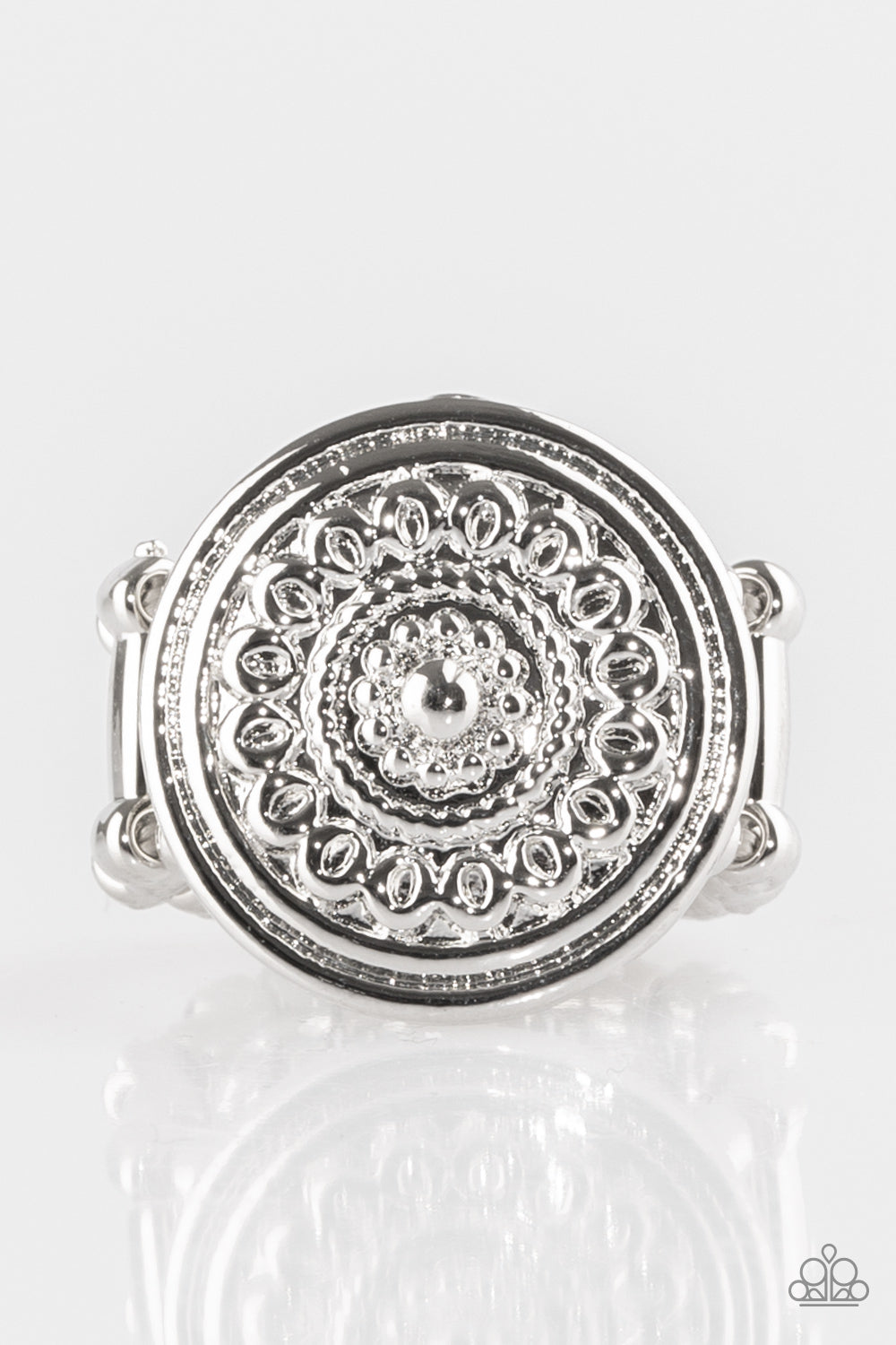 Seasonal Shine - Silver Ring